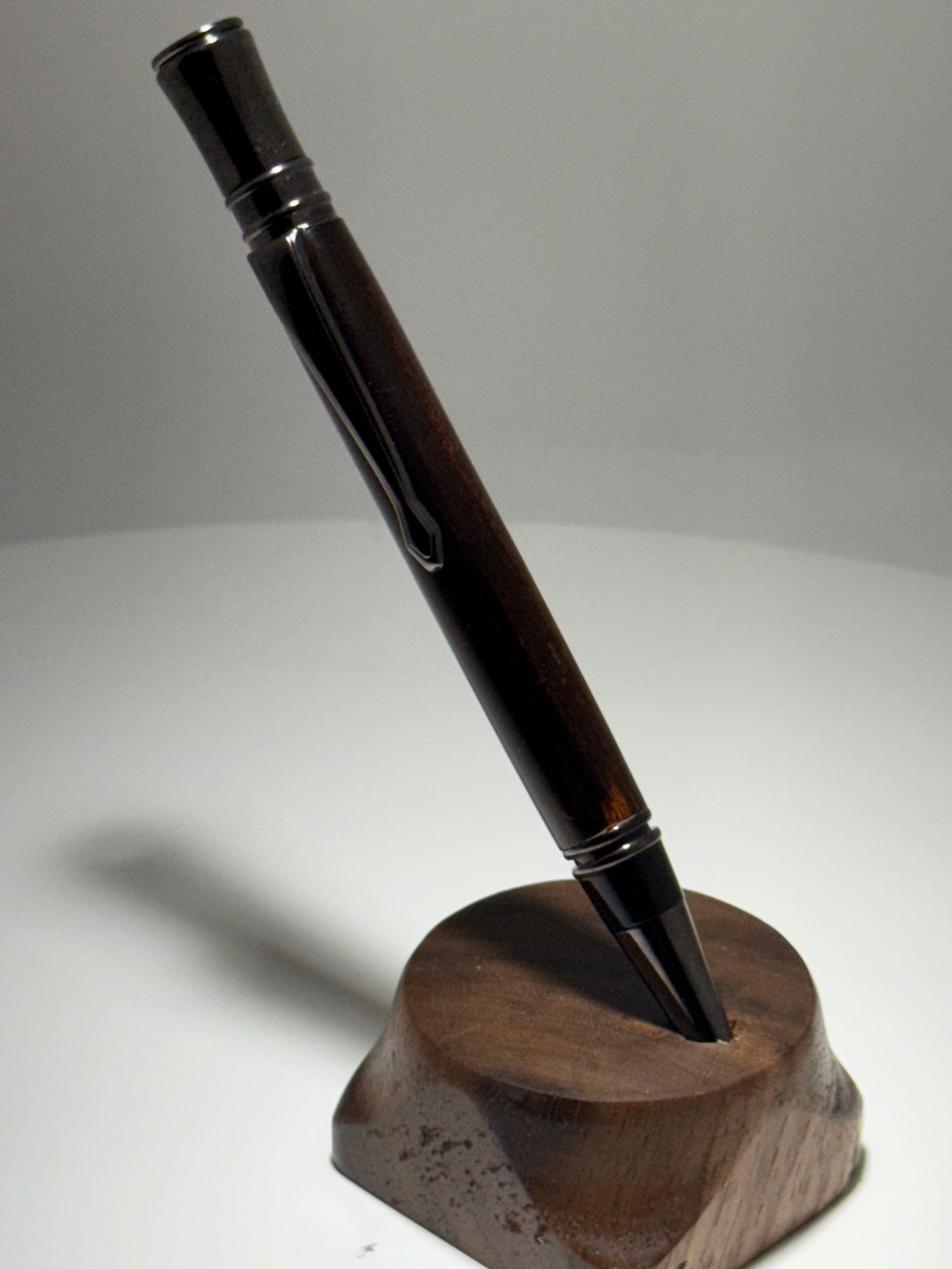 Ironwood Executive style twist pen w/Gunstock trim