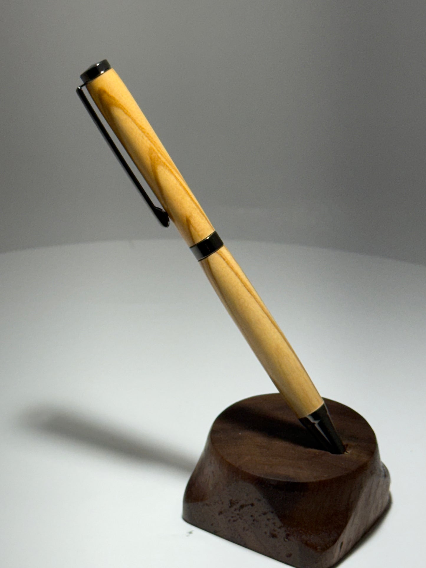 Olivewood slimline style twist pen w/ gunstock trim