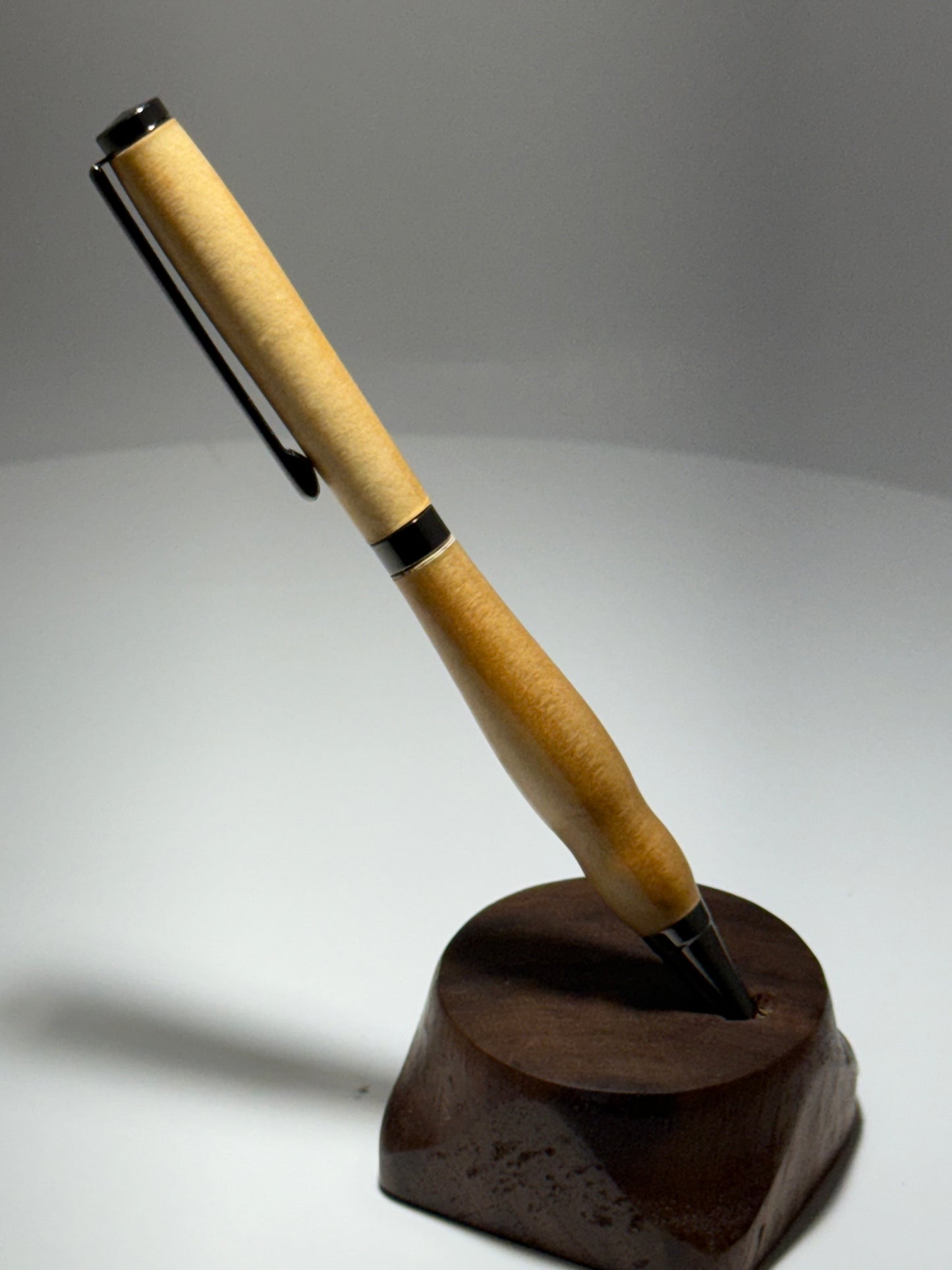Yellow Pine slimline style twist pen w/gunstock trim