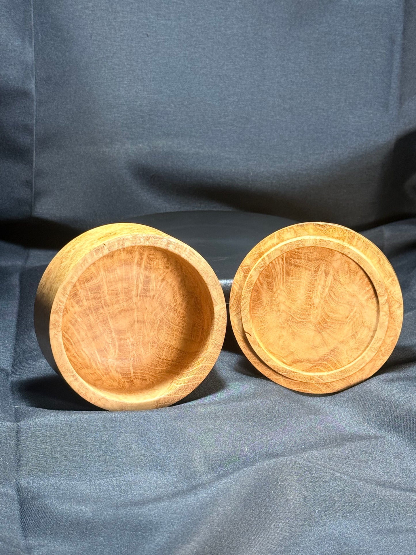 3” Figured Oak Burl pinch pot w/Mahogany inlay