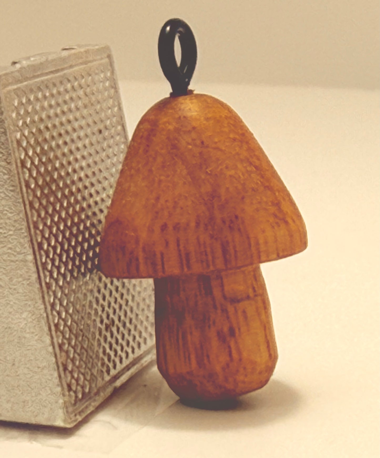 Canarywood Mushroom Pendant Sm1