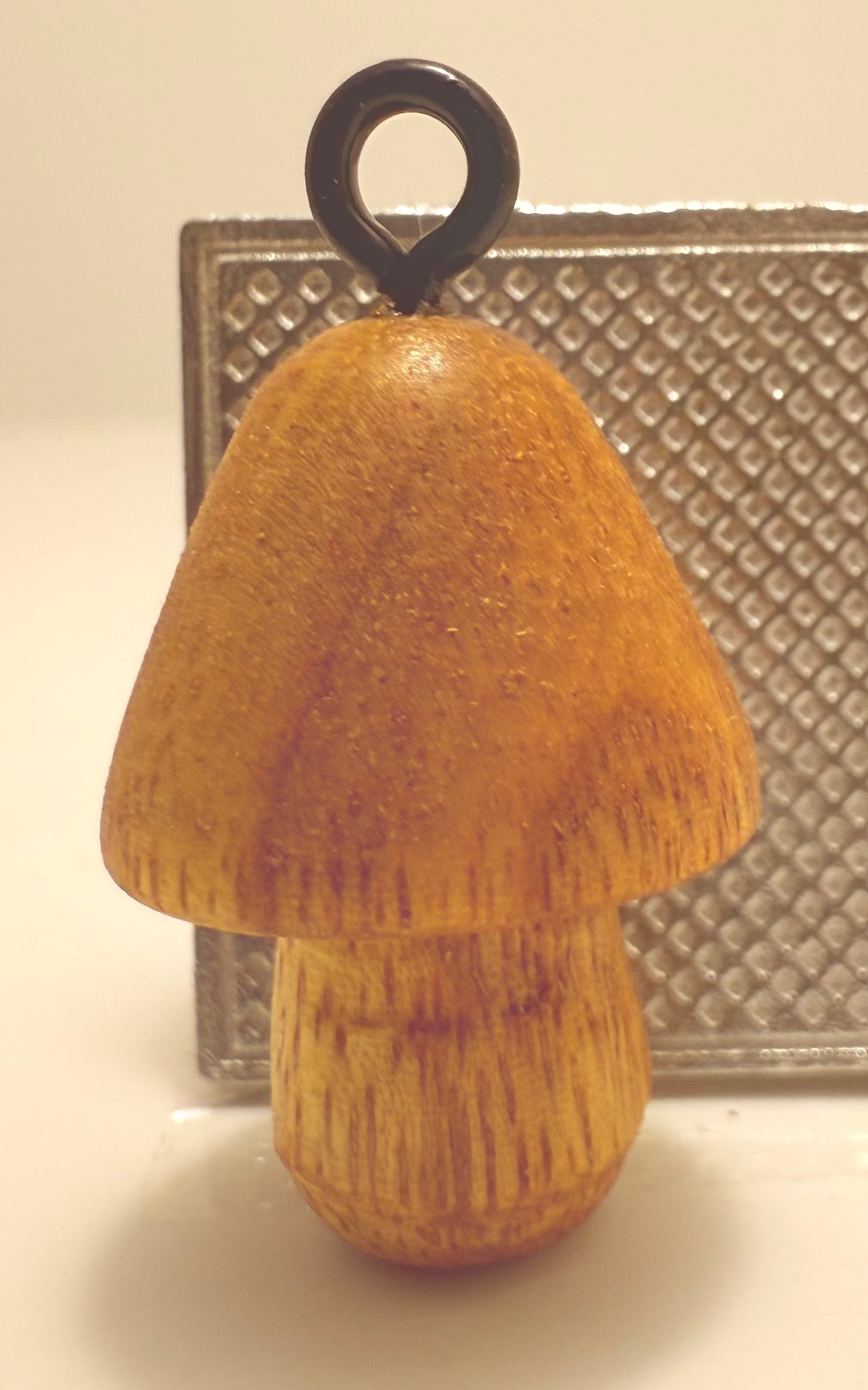 Canarywood Mushroom Pendant Sm1