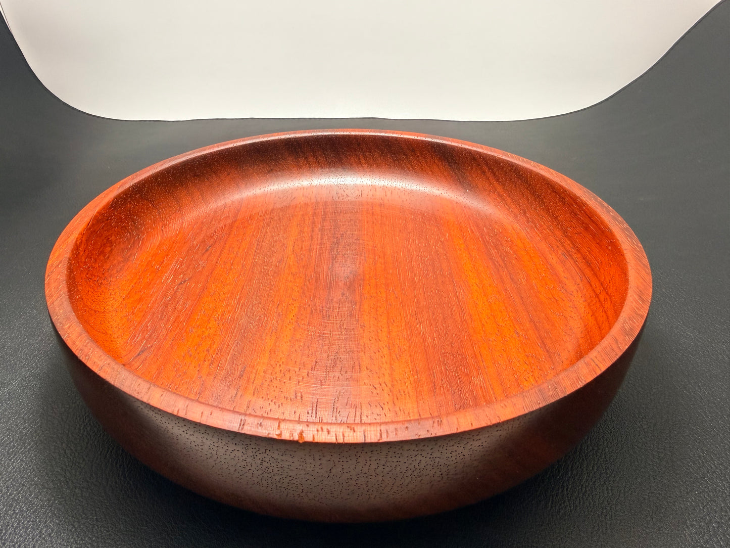 Padauk 8-inch wooden bowl-platter